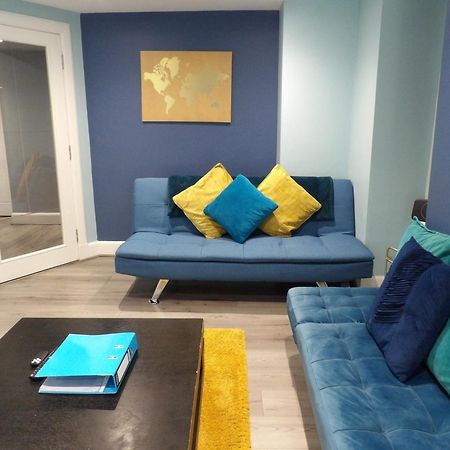 Lovely 3 Bedroom Apartment With Private Garden In Edinburgh City Centre Esterno foto