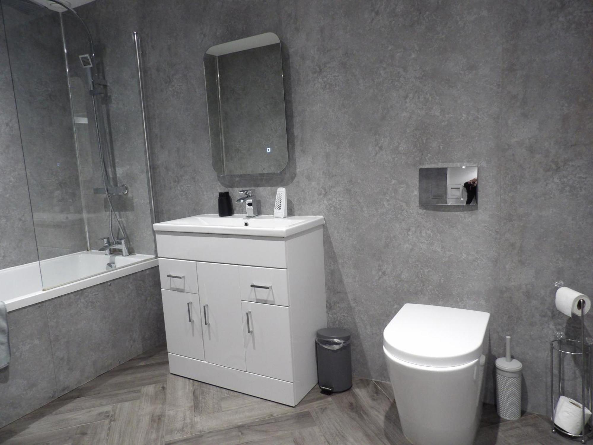 Lovely 3 Bedroom Apartment With Private Garden In Edinburgh City Centre Esterno foto