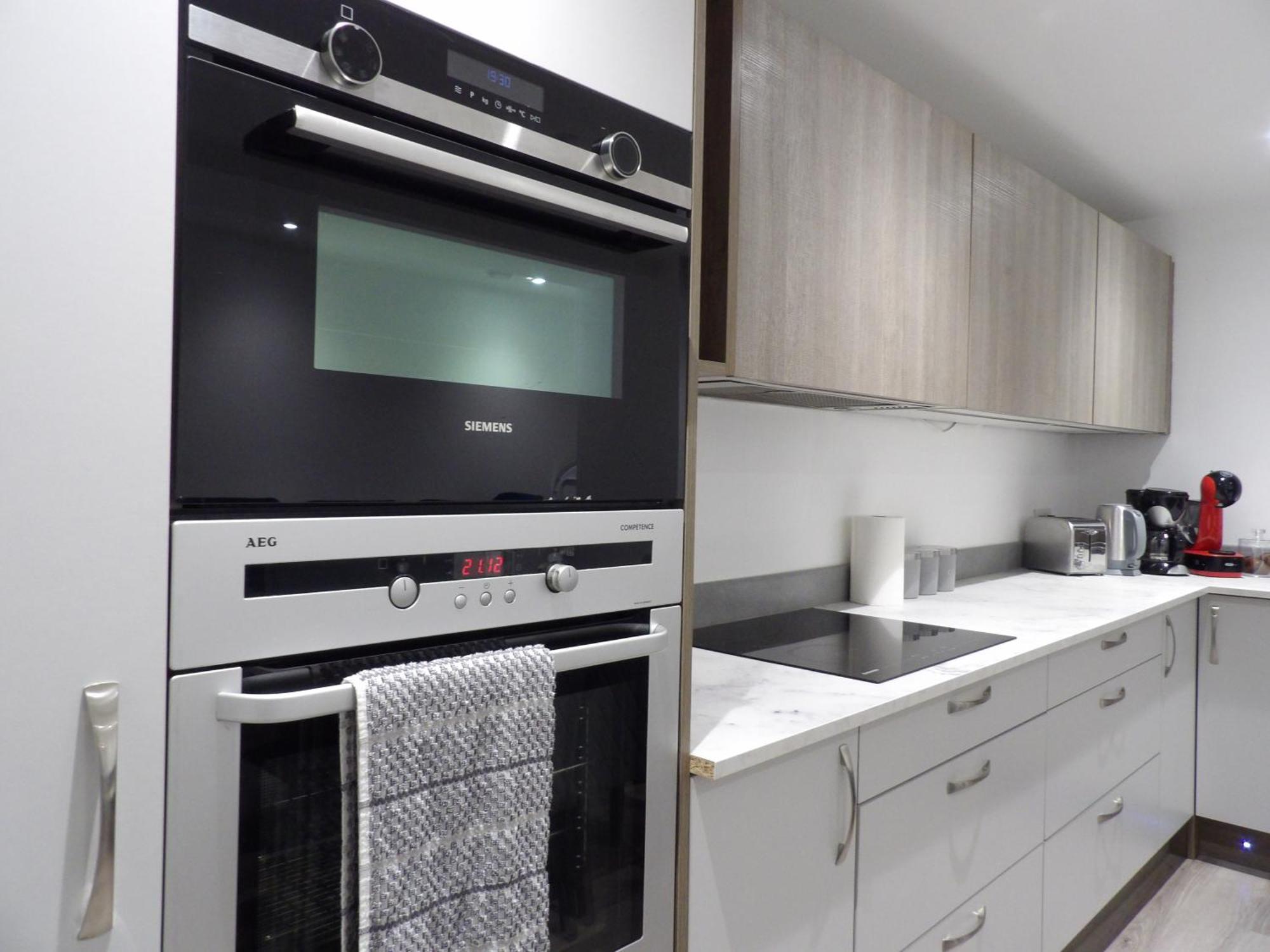 Lovely 3 Bedroom Apartment With Private Garden In Edinburgh City Centre Esterno foto