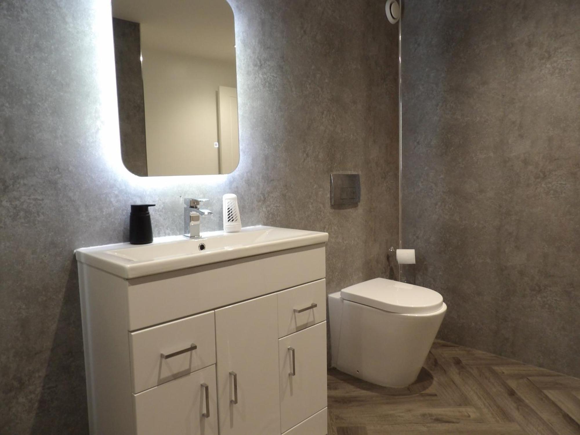 Lovely 3 Bedroom Apartment With Private Garden In Edinburgh City Centre Esterno foto