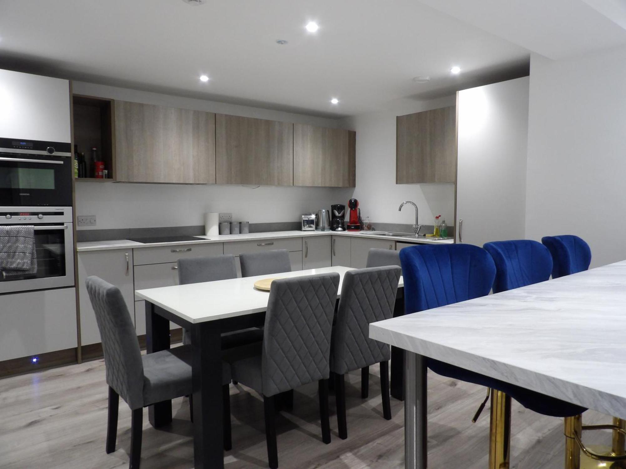 Lovely 3 Bedroom Apartment With Private Garden In Edinburgh City Centre Esterno foto