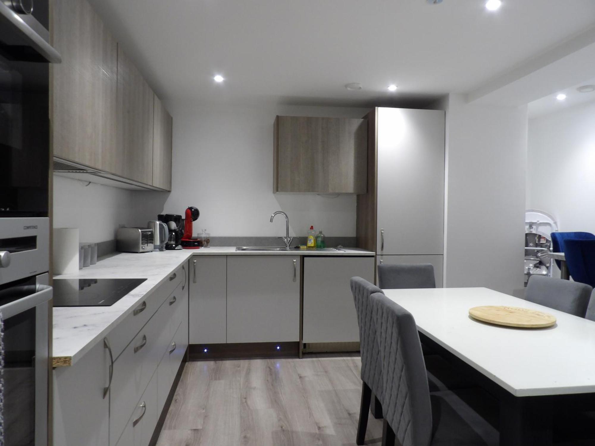 Lovely 3 Bedroom Apartment With Private Garden In Edinburgh City Centre Esterno foto